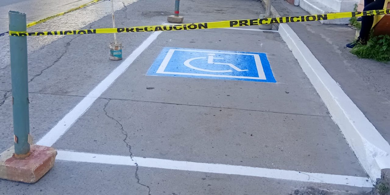 La Dirección de Tránsito Municipal remarca los espacios de discapacitados