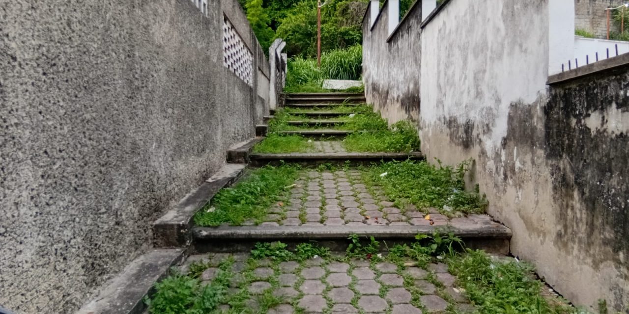 Piden mantenimiento al callejón Garizurieta