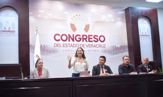 Congreso de Veracruz, aliado de las y los docentes: diputada Valeria Méndez