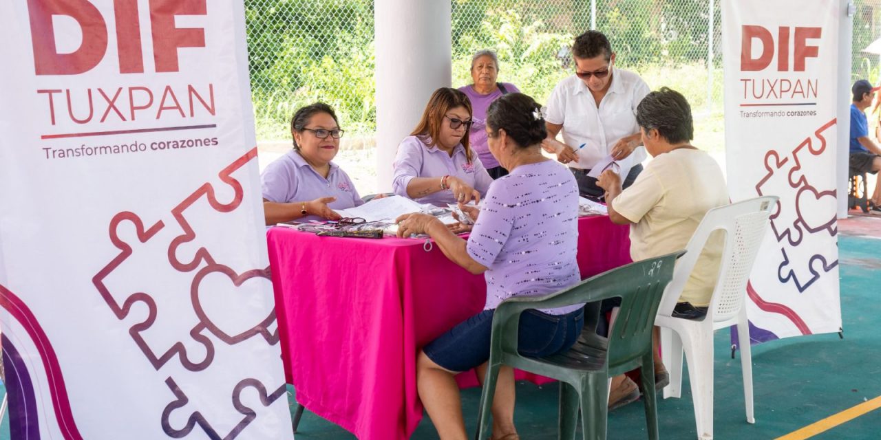 DIF Tuxpan inicia en comunidades la entrega gratuita de lentes graduados