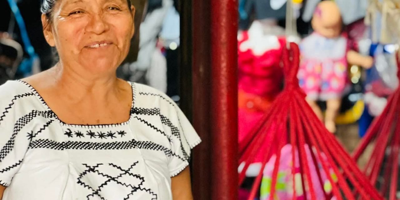 Esperan buenas ventas durante la Plaza de Todos Santos