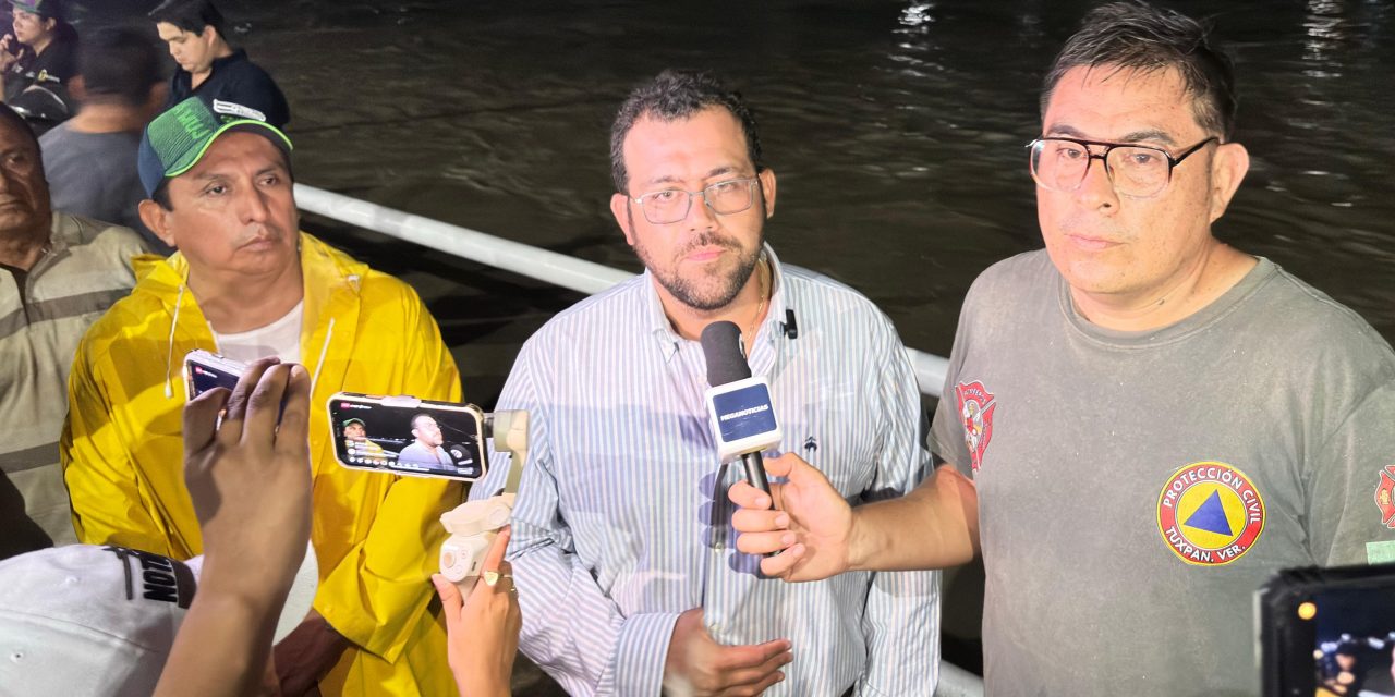 Gobierno de Tuxpan adopta medidas preventivas ante la crecida del río Tuxpan, que ya registra escurrimientos hacia el bulevar, en sus partes más bajas