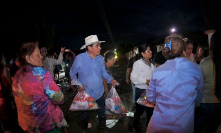En Álamo, continúa Congreso con la entrega de ayuda para damnificados