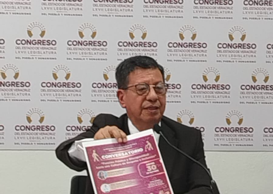 Sensibilizarán a servidores públicos sobre el tema de discapacidad; efecturán conversatorio en Congreso del Estado