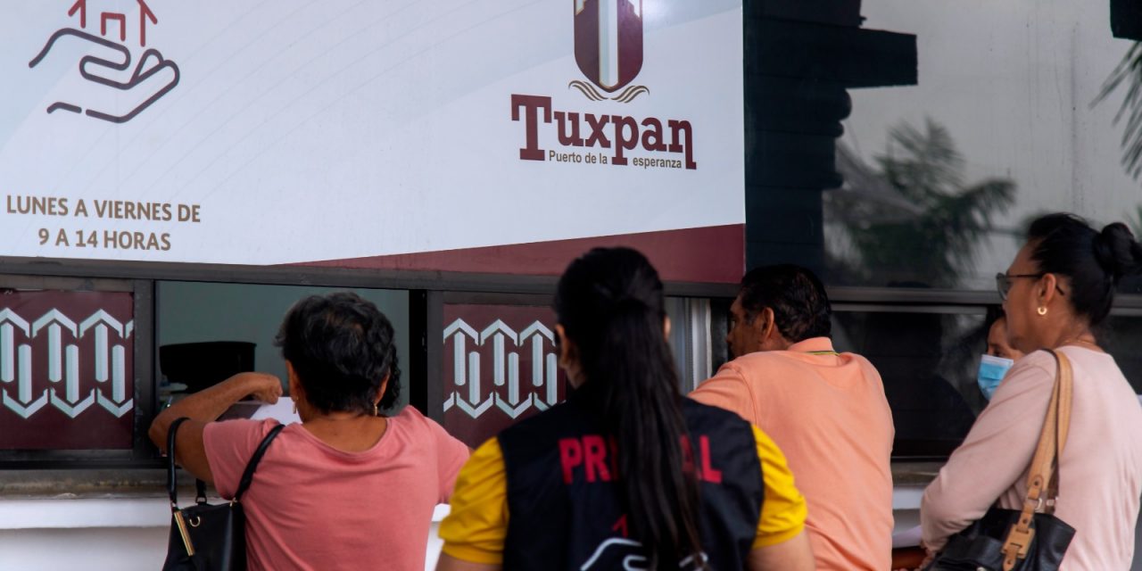 El Cabildo de Tuxpan aprobó por unanimidad una reducción de créditos fiscales a deudores del impuesto predial como apoyo a la población, por el desastre ocasionado por las lluvias severas e inundaciones