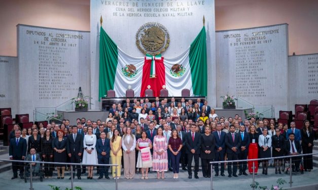 Congreso toma inédita protesta de ley a integrantes del Poder Judicial electos por voto popular
