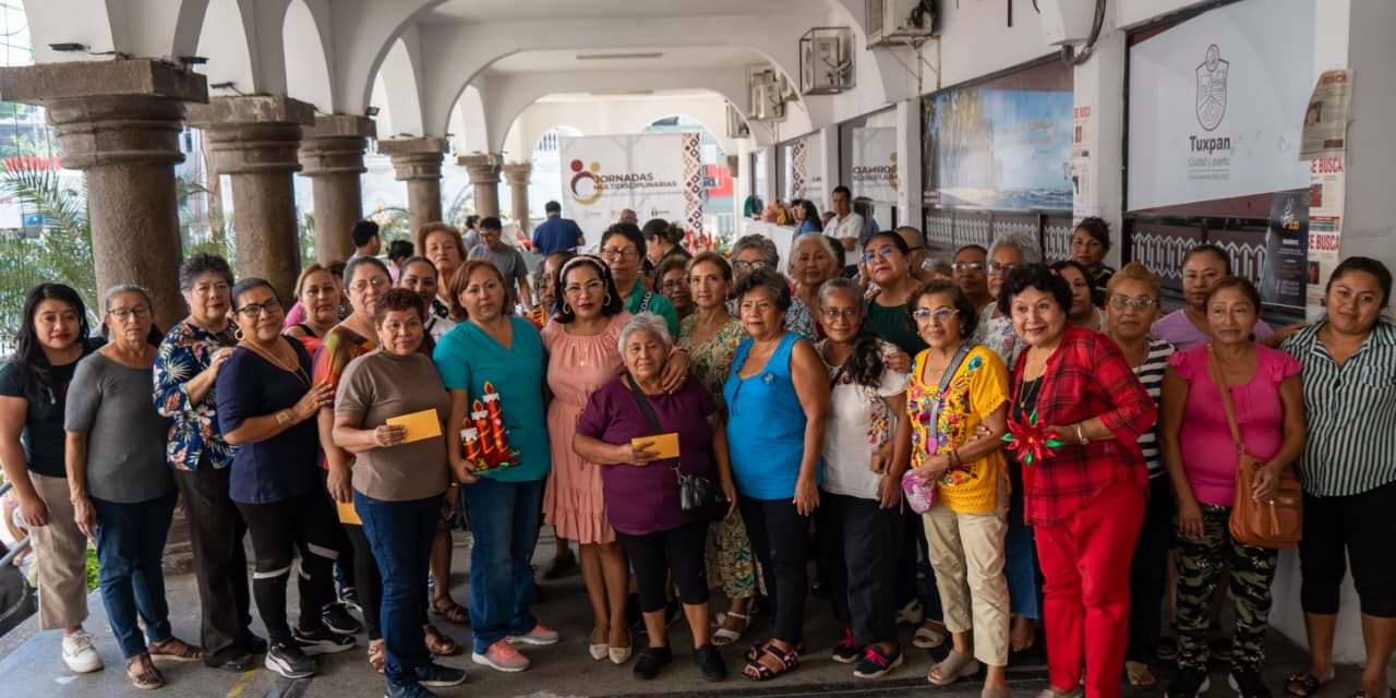 Una gran afluencia tuvo este jueves la Jornada Multidisciplinaria que realiza cada semana la síndica única, Mtra. Beatriz Piña Vergara.