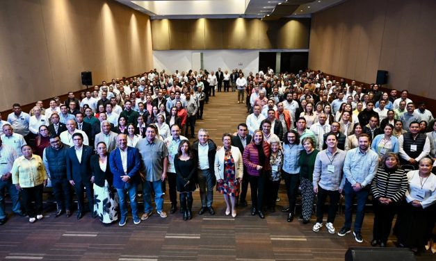 Exhorta Congreso a crear gobiernos municipales honestos y autocríticos