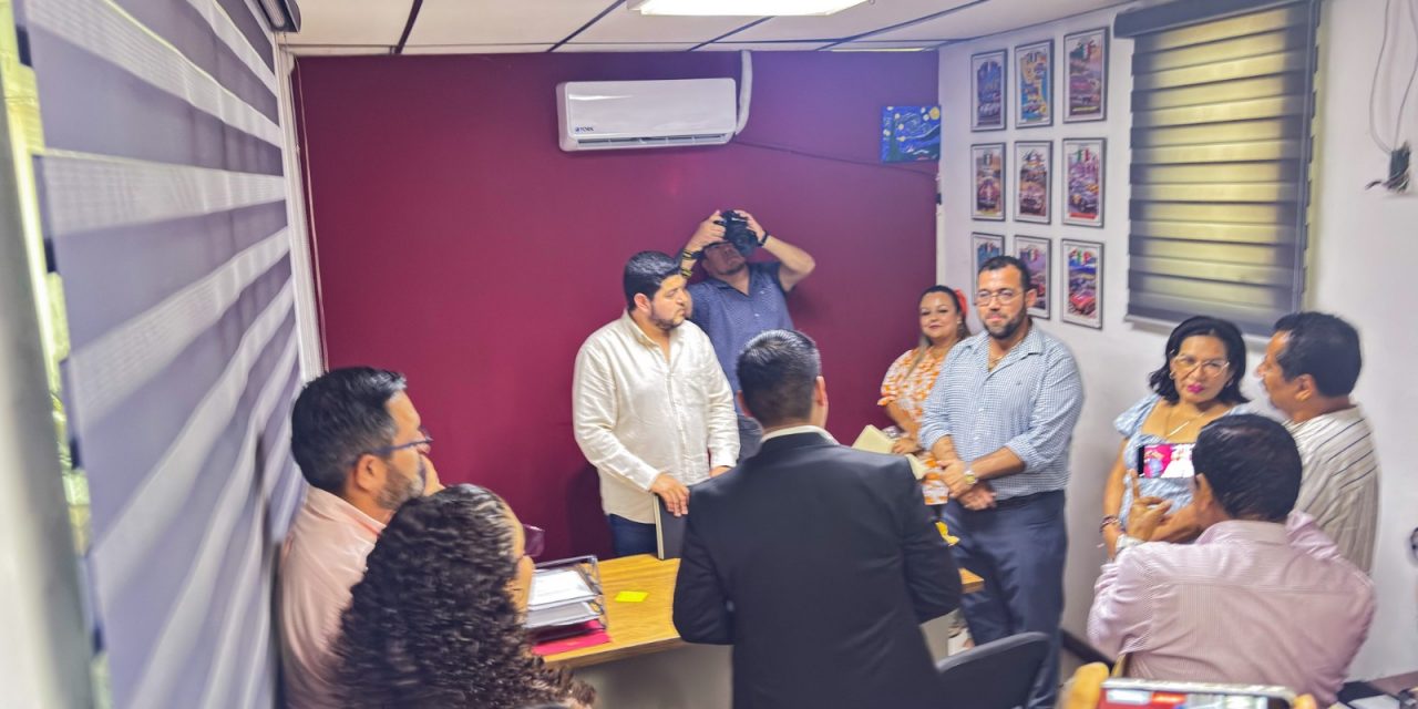 ¡Tuxpan ya tiene nuevo titular del Registro Civil! El Lic. José Alejandro Jacobo asumió el cargo.