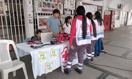 Continúan preparando a jóvenes voluntarios para la Cruz Roja