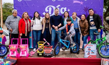 Tuxpan celebra a su niñez con festejos del Día de Reyes en la Ochoa