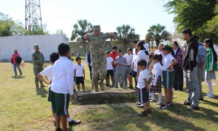 Deporte y cercanía fortalecen lazos entre Ejército Mexicano y comunidad escolar en Tempoal