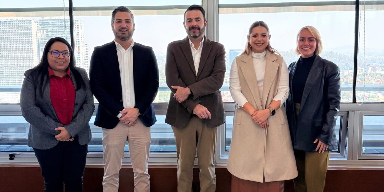 Daniel Cortina apuesta por la profesionalización de los servidores públicos