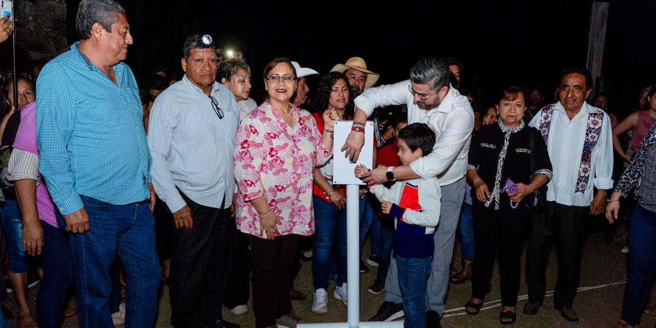 El Sacrificio deja atrás la oscuridad: Gobierno Municipal enciende 75 luminarias