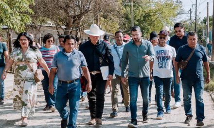 Daniel Cortina recorre Emiliano Zapata y atiende de frente las peticiones ciudadanas