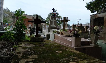 Intensifican limpieza en los Panteones