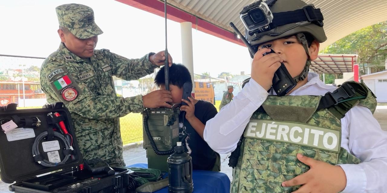 Ejército Mexicano Fortalece el Vínculo con la Comunidad Estudiantil en Tantoyuca