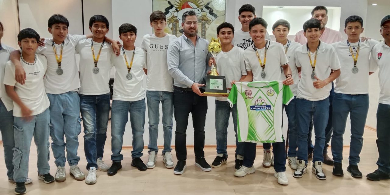 Reconocen jóvenes de la selección 2011 el respaldo del alcalde