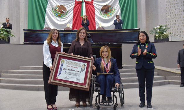 Entrega Congreso a María Luisa Bandala la medalla Adolfo Ruiz Cortines 2025