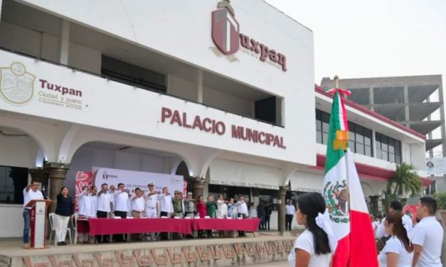 Realizan Honores Cívicos Intinerantes