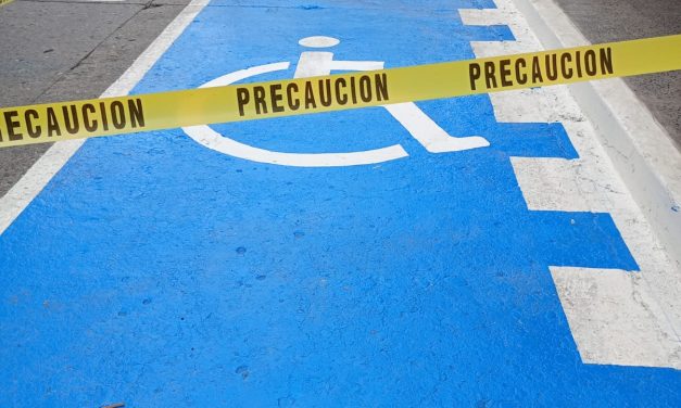 Remarcan espacios para discapacitados la Dirección de Tránsito Municipal