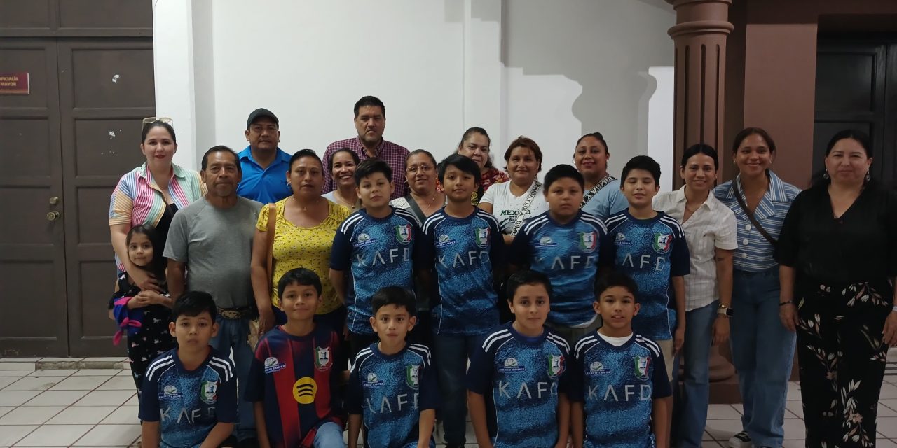 Fundación Chato López apoyando a la Esc.Prim.Jesus Reyes Heroles