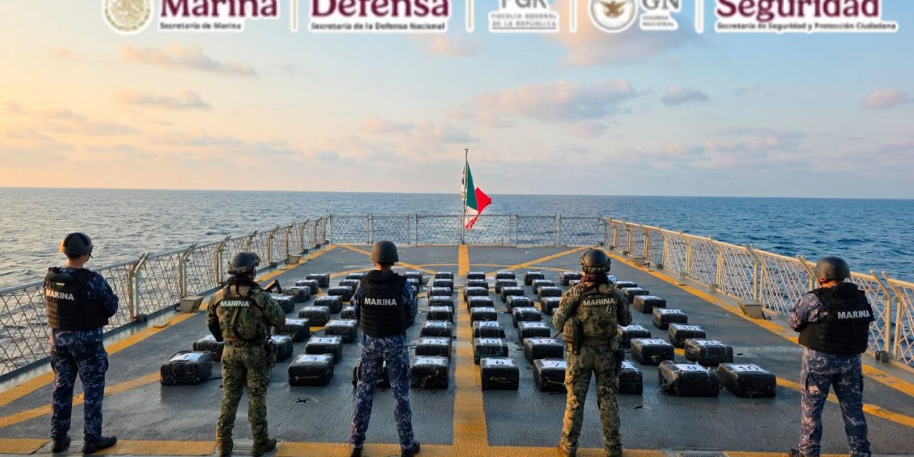 EN UNA OPERACIÓN MARÍTIMA SE ASEGURAN APROXIMADAMENTE DOS TONELADAS DE PRESUNTA COCAÍNA