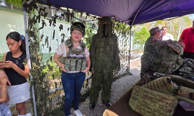 Ejercito Mexicano realiza un sorprendente Paseo Dominical.