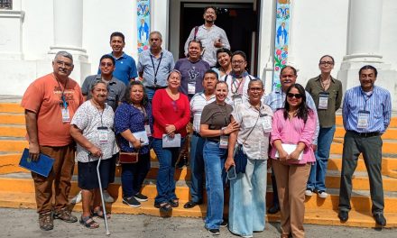 Se capacitan para obtener su certificado como guías de turístas prestadores de servicio