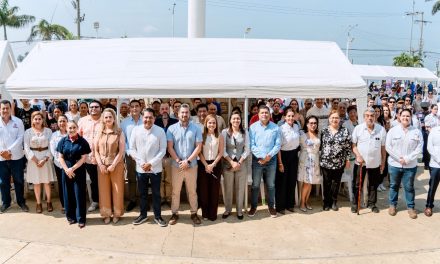 Más de 550 vacantes se ofertaron en la Feria Nacional de Empleo para las Mujeres 2026 en Tuxpan