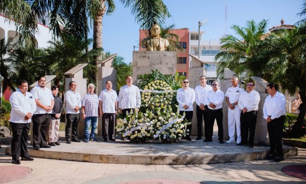 Tuxpan honra el legado de Benito Juárez en el 220 ññppp de su natalicio