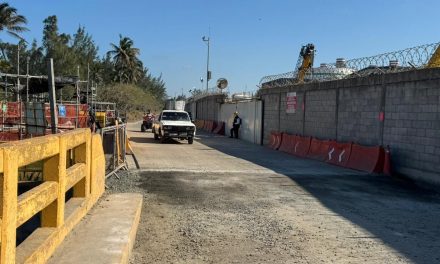 Acceso a Barra Galindo queda habilitado después de reparación de socavón
