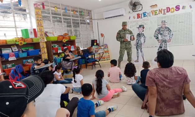 Realiza el Ejército Mexicano plática sobre salud bucal en la zona de Tuxpan