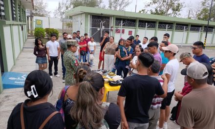 EJÉRCITO MEXICANO REALIZA PASEO DOMINICAL EN TUXPAN