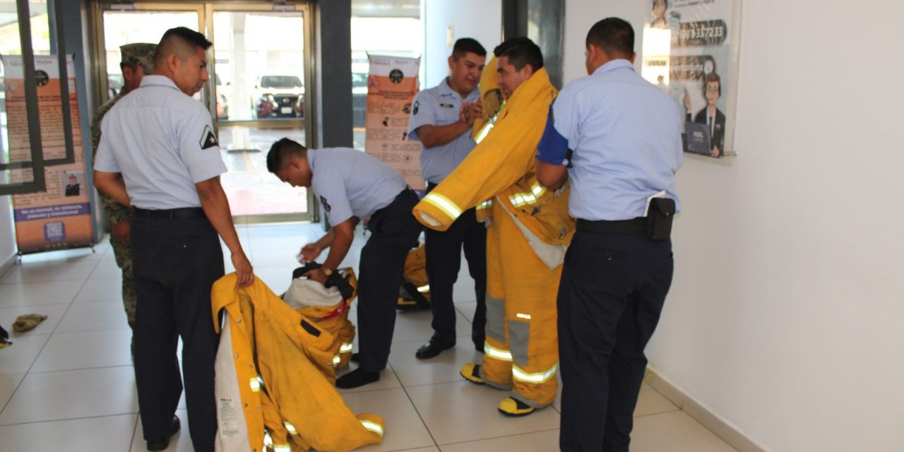 Marina brinda apoyo a PEMEX en la sofocación de un incendio en la Refinería Olmeca de Dos Bocas