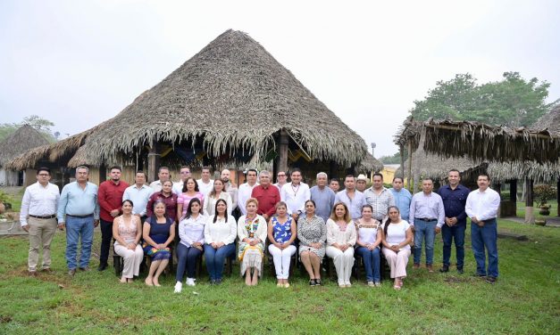 Llama Congreso a munícipes a actuar con transparencia y rectitud