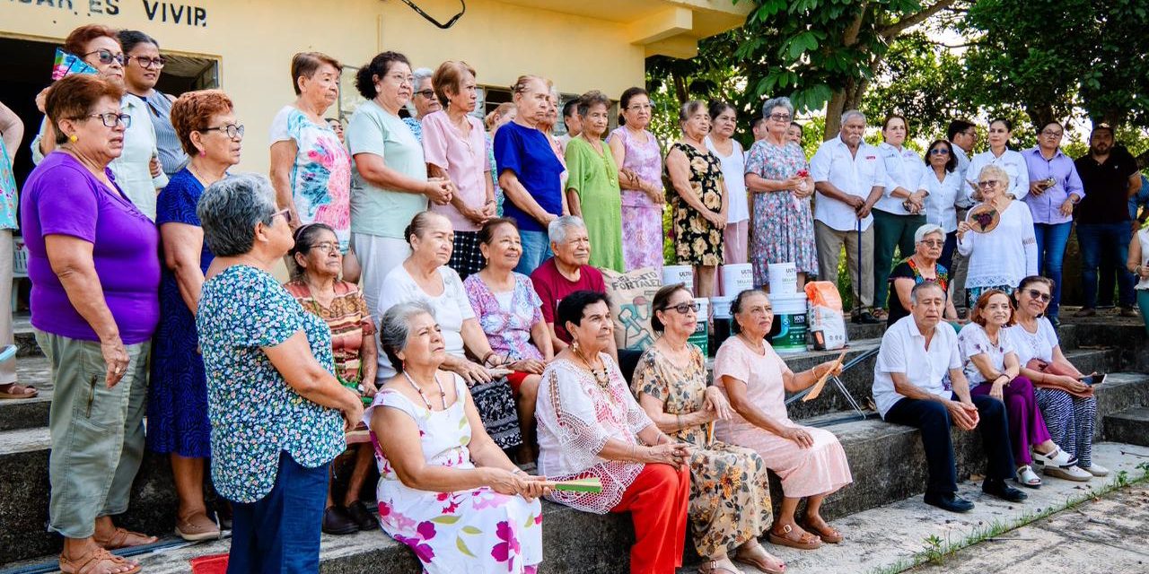 El H. Ayuntamiento de Tuxpan y DIF Municipal fortalecen espacios de convivencia para las personas adultas mayores