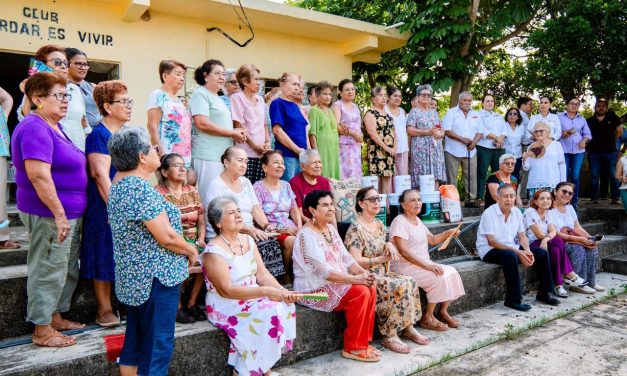 El H. Ayuntamiento de Tuxpan y DIF Municipal fortalecen espacios de convivencia para las personas adultas mayores