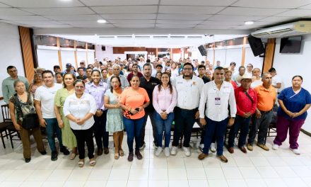 Capacitan a autoridades comunitarias de Tuxpan para fortalecer la prevención y respuesta ante emergencias