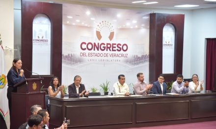 Entrega Congreso 156 Distintivos de Excelencia en Planeación Municipal 2026-2029