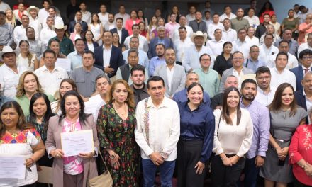 Entrega Congreso 156 Distintivos de Excelencia en Planeación Municipal 2026-2029