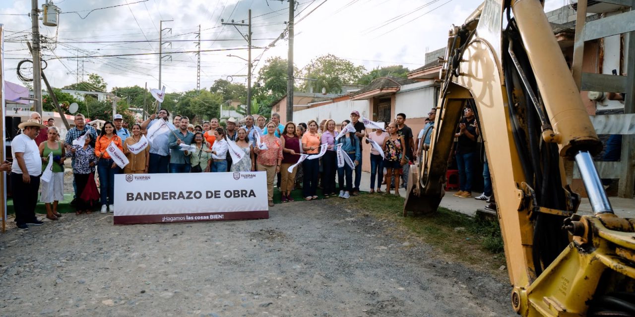 Gobierno de Tuxpan inicia pavimentación de calles en Santiago de la Peña