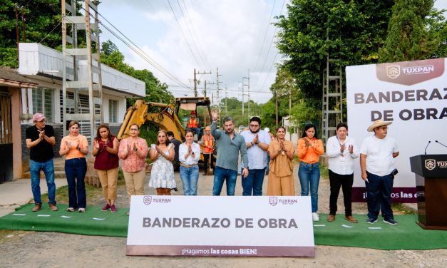 Gobierno de Tuxpan inicia pavimentación de calles en Santiago de la Peña