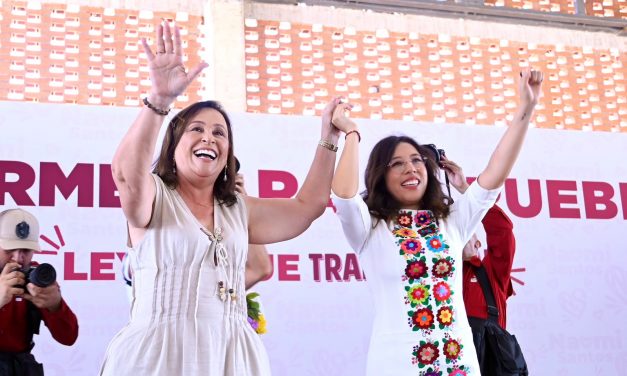 Diputada Naomi Santos rinde cuentas al distrito de Minatitlán