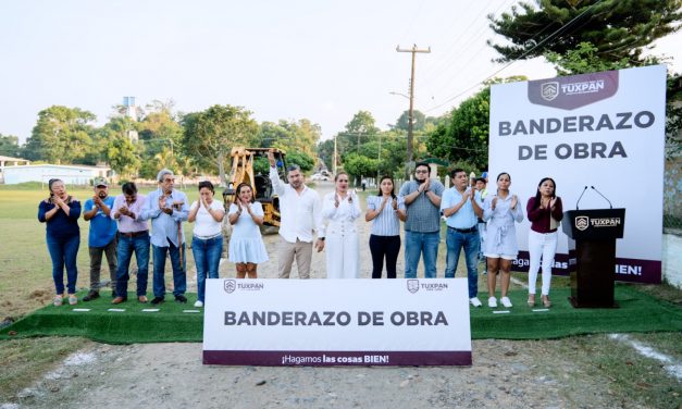 Llega obra al Km 18: 2 Km de guarniciones y banquetas en Praxedis Guerrero