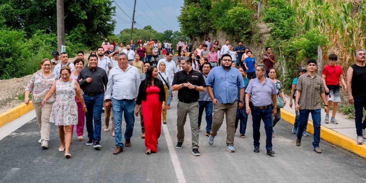 Ayuntamiento inaugura histórica pavimentación que conecta a Los Mangos y Niños Héroes en Alto Lucero
