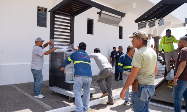 Del abandono al respaldo: boleros reciben nuevos carritos de trabajo por parte del Ayuntamiento de Tuxpan