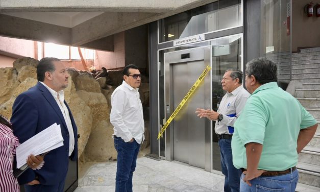Supervisa presidente de la Jucopo trabajos de mantenimiento al inmueble del Congreso